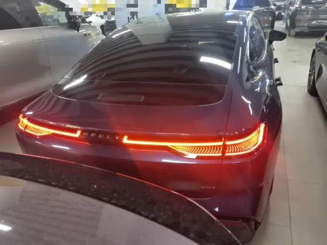 Geely Galaxy Xingyao 8 — Фото автомобиля 5