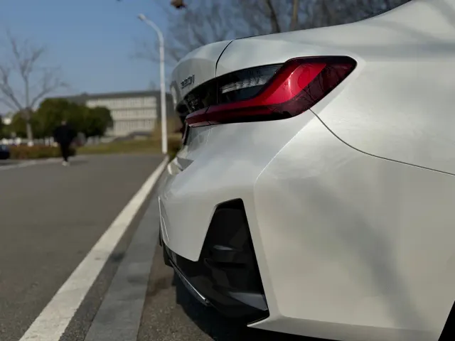 BMW 3 Series — Фото автомобиля 24