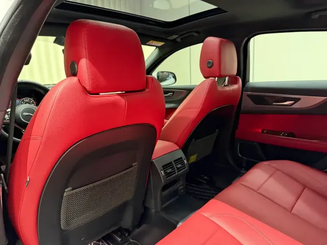 Jaguar XEL — Фото автомобиля 25