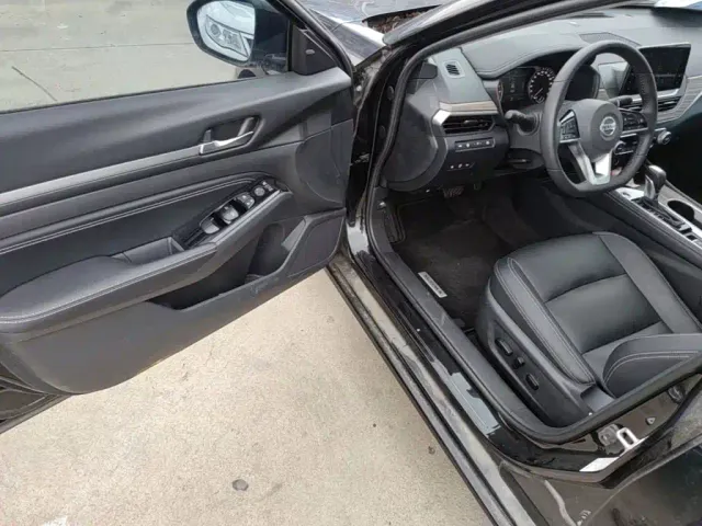 Nissan Teana — Фото автомобиля 15
