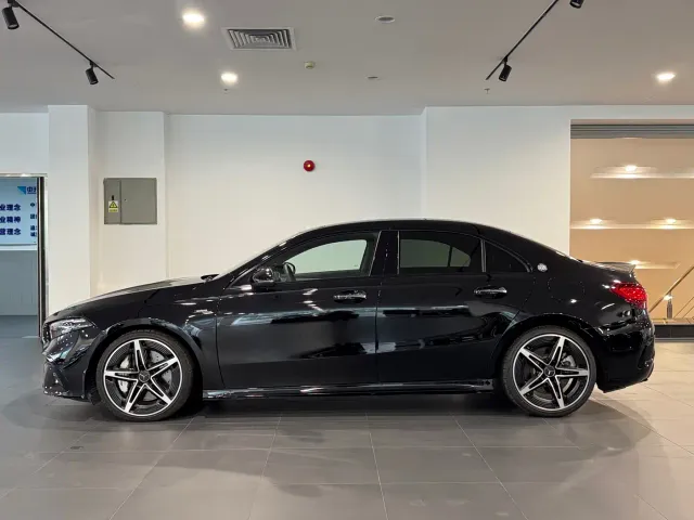 Mercedes-Benz A-Class AMG — Фото автомобиля 2