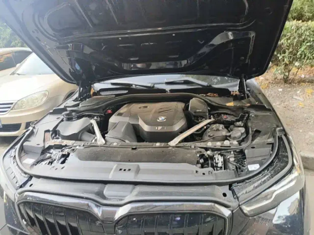 BMW 5 Series — Фото автомобиля 3
