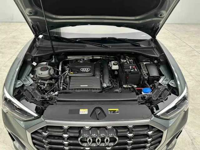 Audi Q3 — Фото автомобиля 10