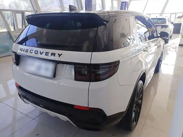 Land Rover Discovery Sport — Фото автомобиля 4