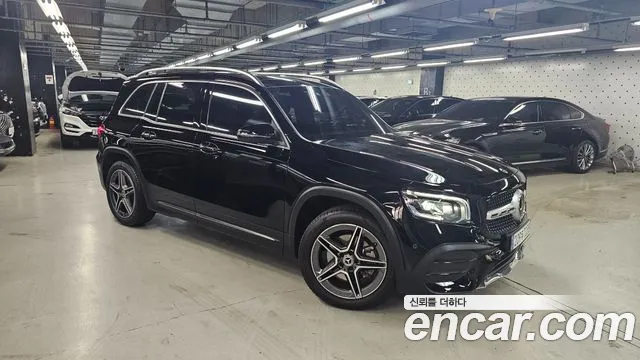 Mercedes-Benz GLB-Class — Фото автомобиля 2