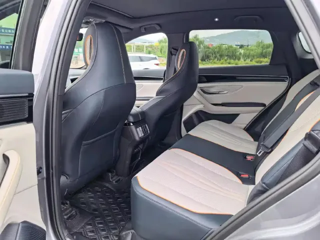 BYD Song PLUS — Фото автомобиля 6