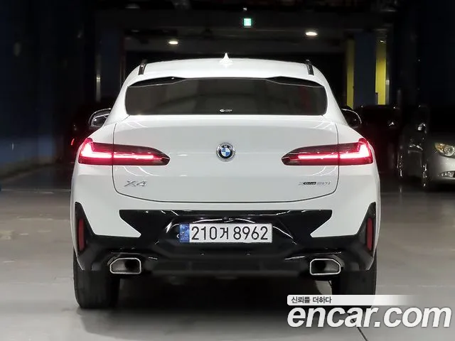 BMW X4 xDrive20i M Sport Pro — Фото автомобиля 3
