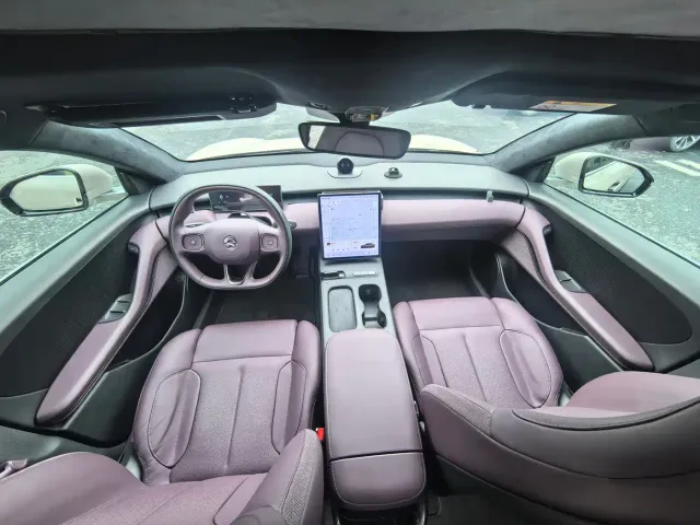 Nio ET5 — Фото автомобиля 5