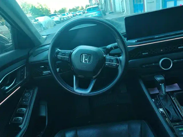 Honda Accord — Фото автомобиля 15