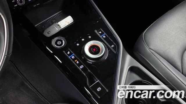 Kia Niro New — Фото автомобиля 12
