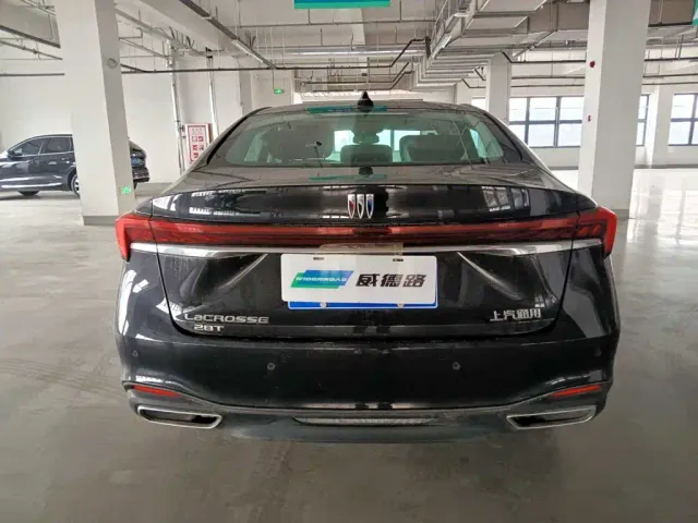 Buick LaCrosse — Фото автомобиля 5