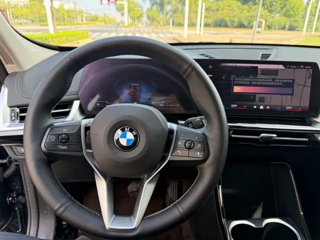 BMW X1 — Фото автомобиля 12