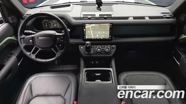 Land Rover Defender — Фото автомобиля 6
