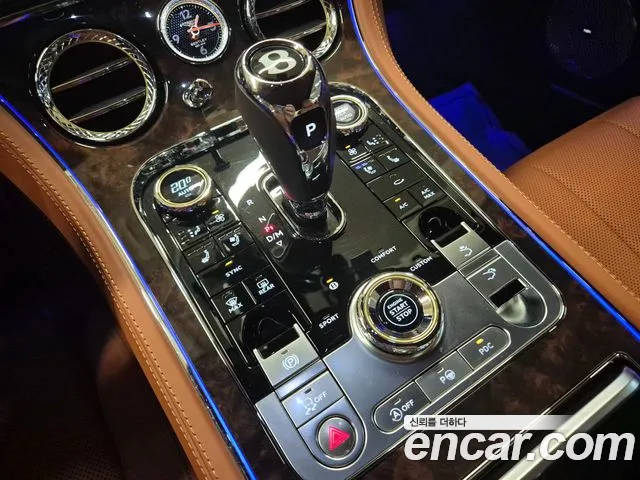 Bentley Continental — Фото автомобиля 12