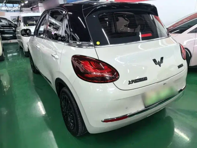 Wuling Bingo — Фото автомобиля 4