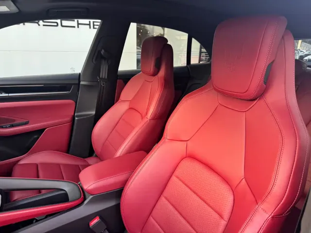 Porsche Macan EV — Фото автомобиля 13