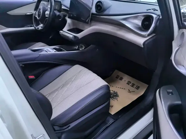 BYD Dolphin — Фото автомобиля 11