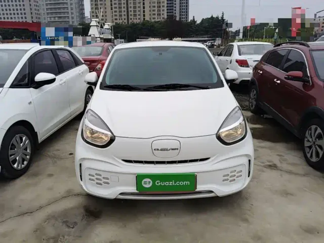 Roewe Clever — Фото автомобиля 2