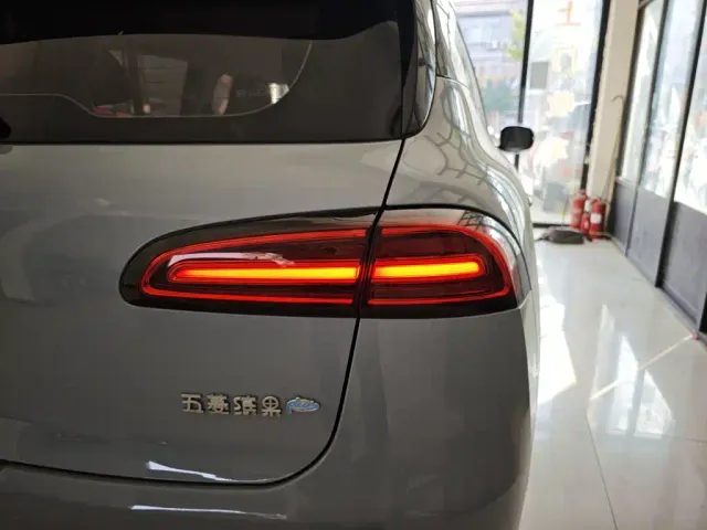 Wuling Binguo PLUS — Фото автомобиля 7