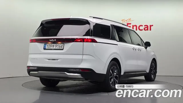 Kia Carnival 4th Gen — Фото автомобиля 2