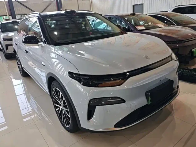 Leapmotor C11 — Фото автомобиля 3
