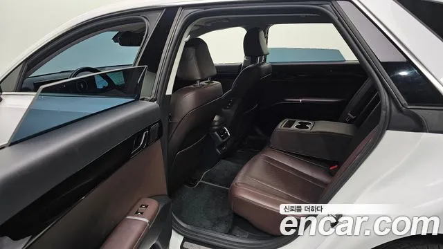 Hyundai Grandeur GN7 — Фото автомобиля 18