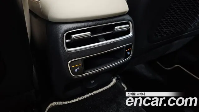 Genesis GV70 2.5T Бензин 2WD — Фото автомобиля 15