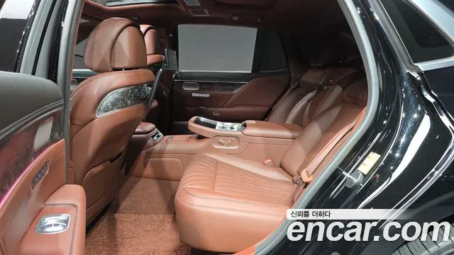 Genesis G90 Бензин 3.5 турбо AWD — Фото автомобиля 5