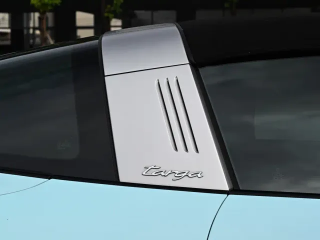 Porsche 911 — Фото автомобиля 11