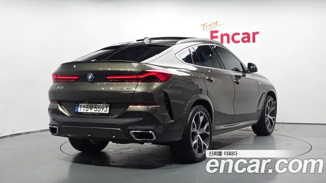 BMW X6 xDrive40i M Sport — Фото автомобиля 2