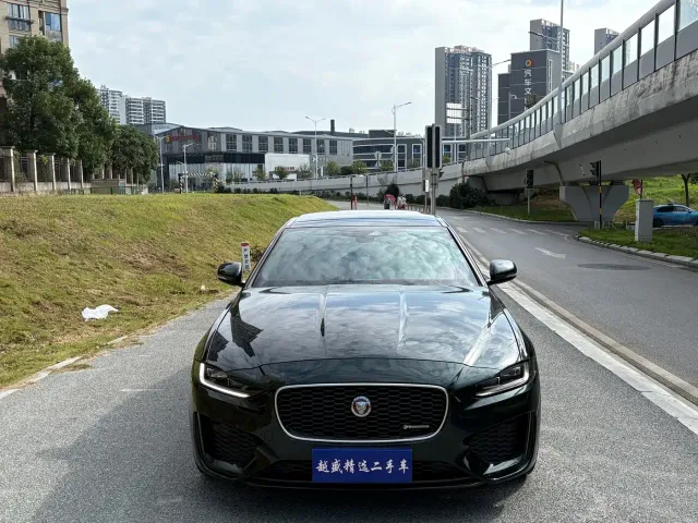 Jaguar XEL — Фото автомобиля 2