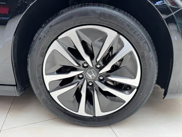 Honda Accord — Фото автомобиля 13