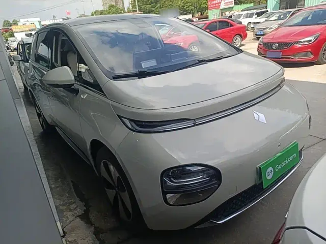 Baojun Cloud — Фото автомобиля 3