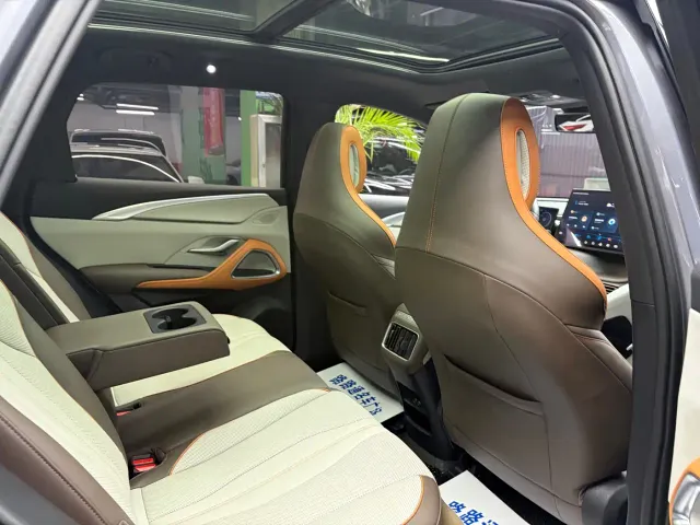 BYD Song Pro — Фото автомобиля 8