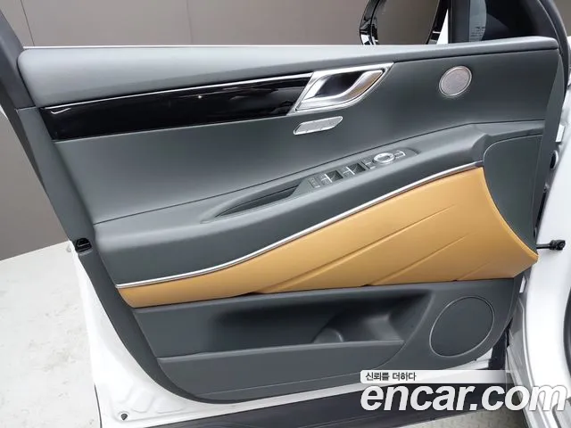 Genesis GV80 2.5T Бензин 2WD — Фото автомобиля 24