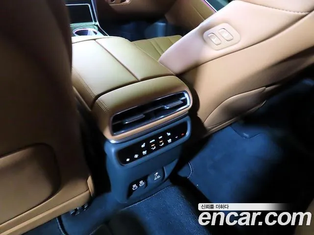 Genesis GV80 — Фото автомобиля 14