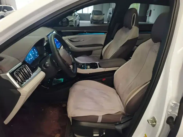 BYD Song PLUS — Фото автомобиля 14