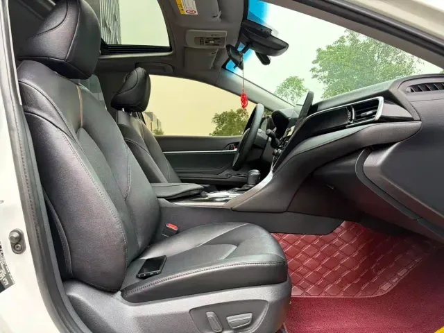 Toyota Camry — Фото автомобиля 13