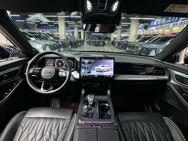 GAC Trumpchi GS8 — Фото автомобиля 23
