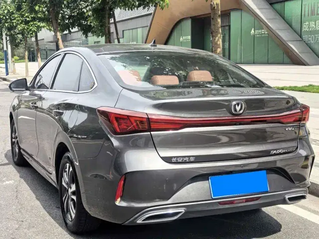 Changan Eado — Фото автомобиля 7