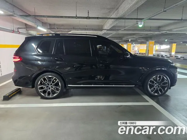 BMW X7 — Фото автомобиля 8