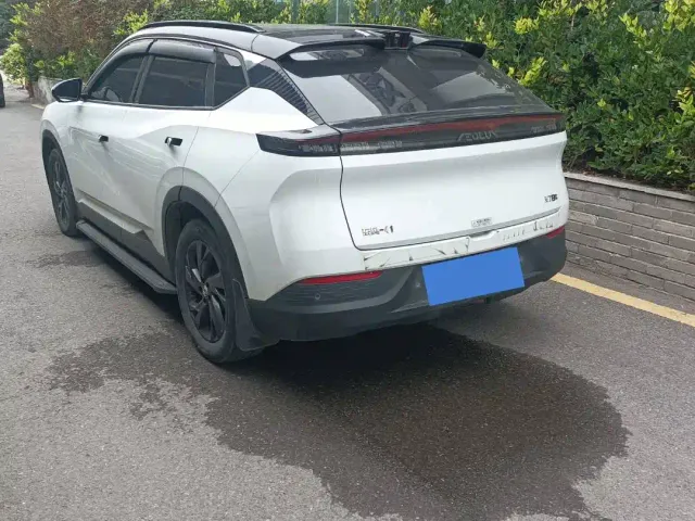 Dongfeng Fengshen L7 — Фото автомобиля 10