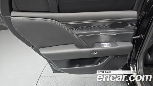 Genesis G90 — Фото автомобиля 17