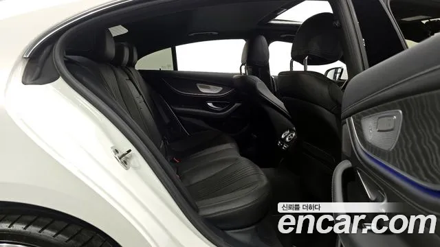 Mercedes-Benz CLS-Class — Фото автомобиля 12