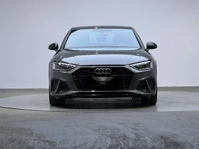Audi A4L — Фото автомобиля 2