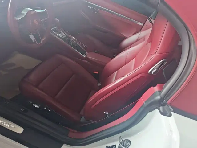 Porsche 718 — Фото автомобиля 14