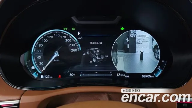 Genesis GV70 2.5T Бензин 2WD — Фото автомобиля 8