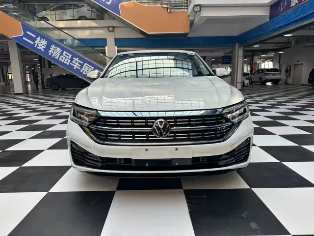 Volkswagen Sagitar — Фото автомобиля 2