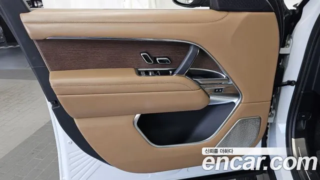 Land Rover Range Rover — Фото автомобиля 17