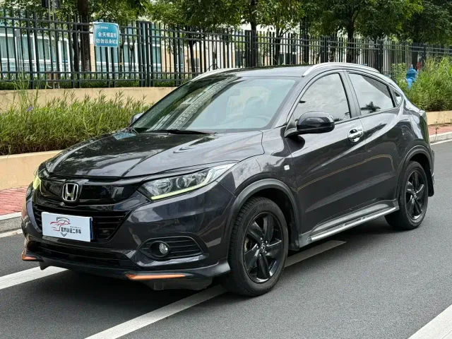 Фотография автомобиля — Honda Vezel